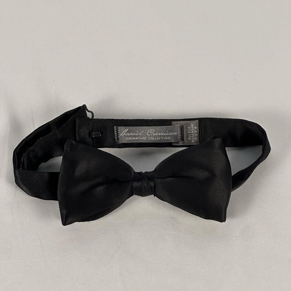 Daniel Cremieux Signature Silk Bow Tie Black Pretied Formal Made In USA 4.5"